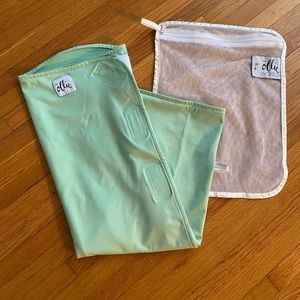 The Ollie Swaddle in Meadow- LIKE NEW!!